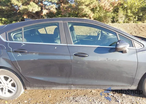 2018 Chevrolet Cruze Lt Auto z USA, uszkodzony, nr VIN 3G1BE6SM7JS645177